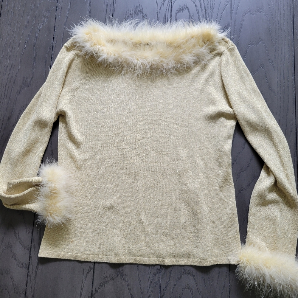Gold silk sweater with faux fur details Euro X